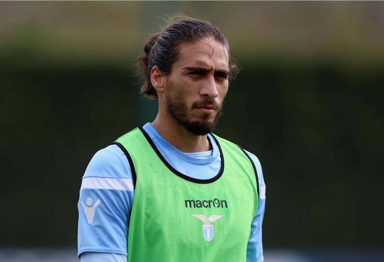 El Levante está a punto de cerrar uno de los fichajes del mercado. Según informa “COPE”, el cuadro granota está muy cerca de completar el refuerzo de Martín Cáceres, ex del Barcelona y Sevilla, y que actualmente está jugando en el Cagliari.