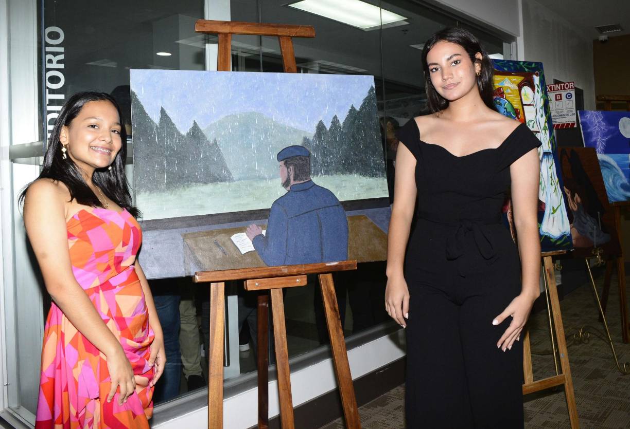 Mía Delgado y Teresa Bueso