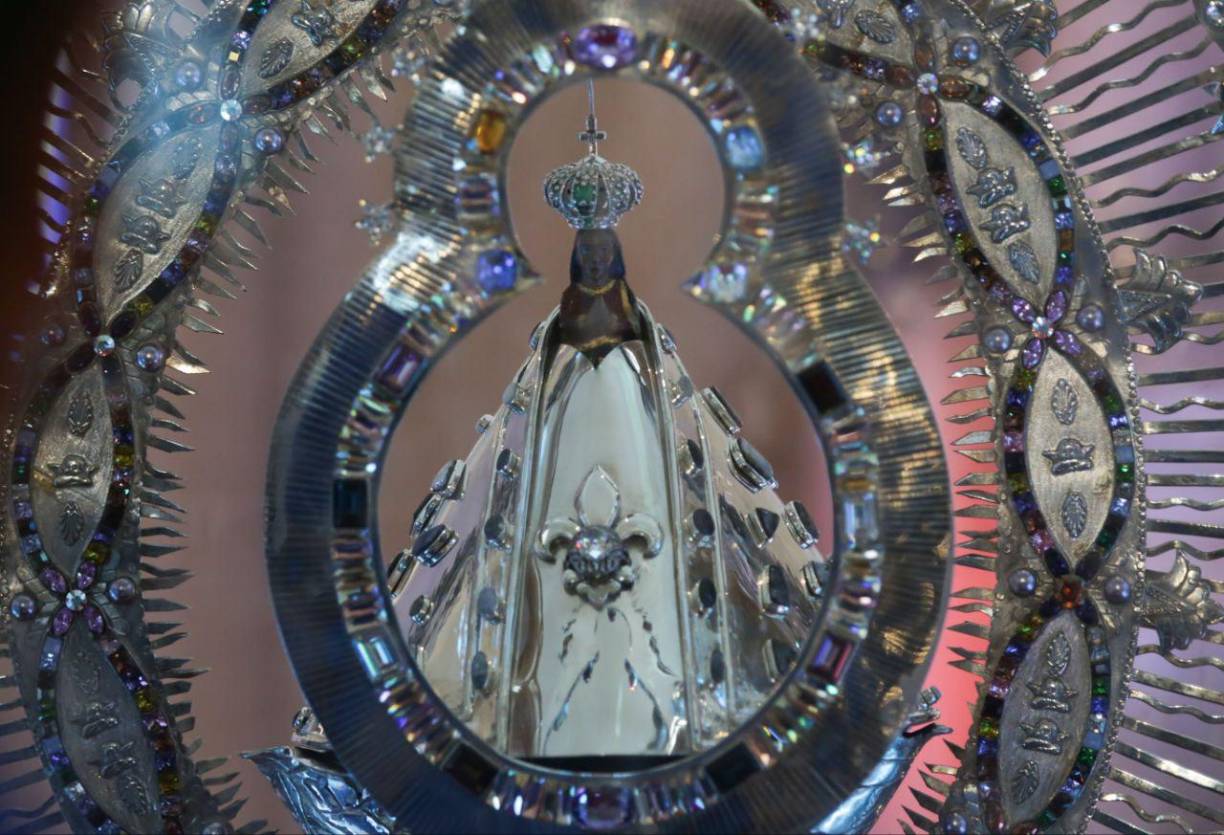 Hondureños renacen con la fe a la Virgen de Suyapa