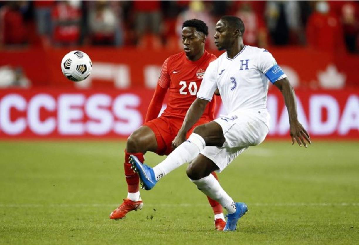 Maynor Figueroa - El capitán de la Selección de Honduras estuvo seguro en el área, pese al penal que provocó ante los canadienses. Jugó de titular dos partidos, en Toronto y contra Estados Unidos en el despropósito en el Olímpico.