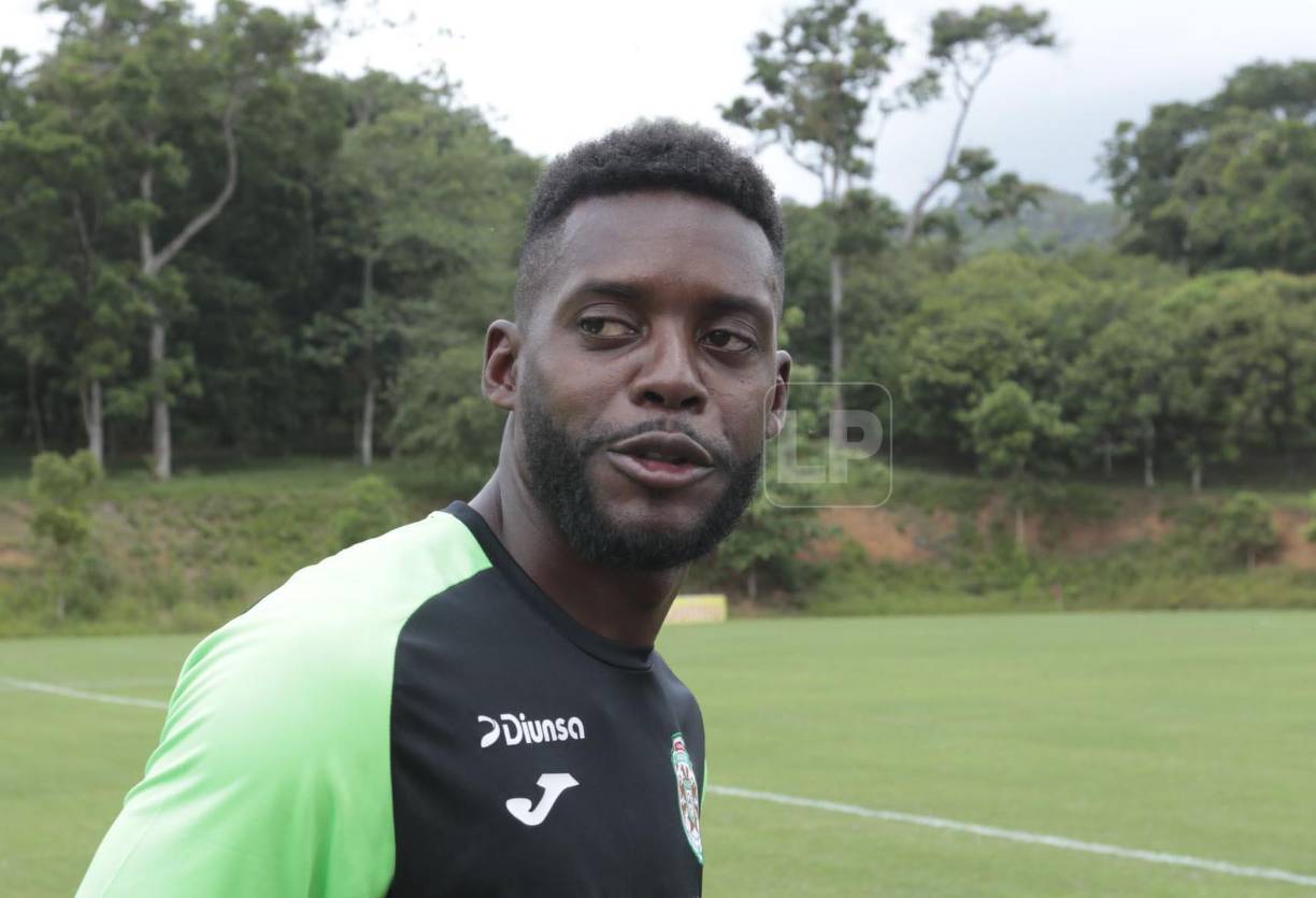 El delantero Clayvin Zúniga se unió a los entrenamientos del Marathón y llega para reforzar la zona ofensiva de los verdes. El atacante llega procedente del FAS de El Salvador.