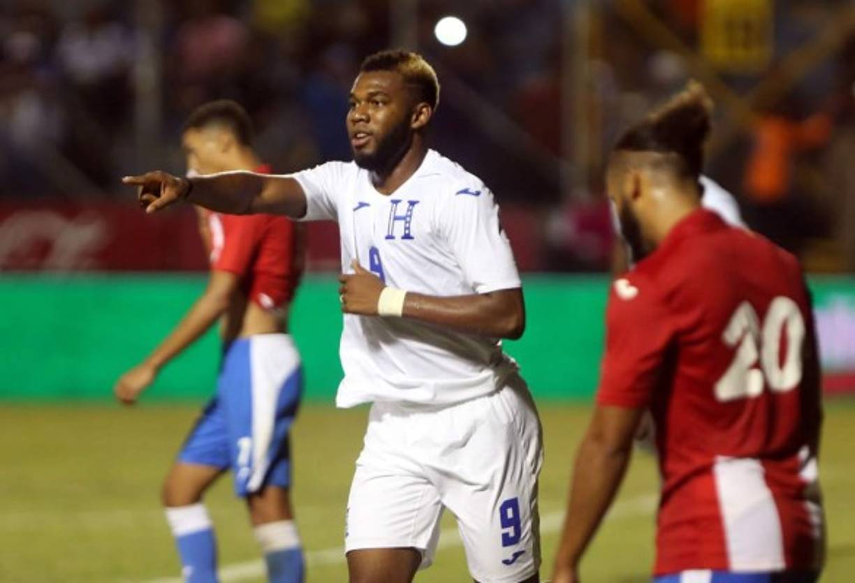 Jorge Benguché (24 años) - Delantero del Boavista de Portugal.