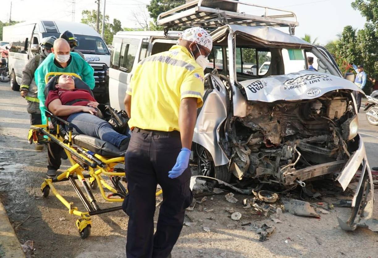 Un accidente se registró la mañana de este lunes en el bulevar del este de San Pedro Sula. 