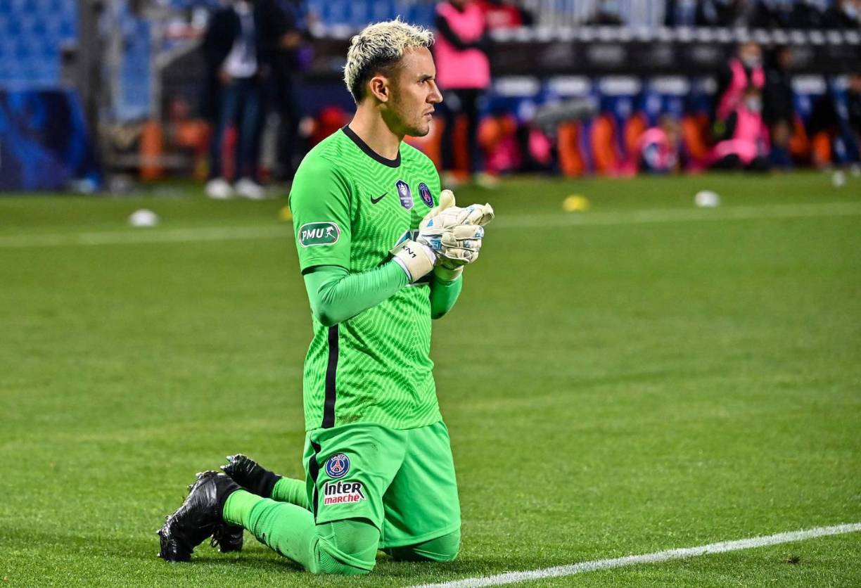 Dios ha sido siempre parte del camino del ahora portero del <a rel="nofollow noopener noreferrer" href="https://twitter.com/PSG_espanol" target="_blank">PSG</a>. Nunca ha ocultado su fe, ni en el campo, ni en sus declaraciones ni en su vida en general. Sin embargo, hoy Keylor es señalado por algunos de sus seguidores por unirse a los festejos de Halloween.