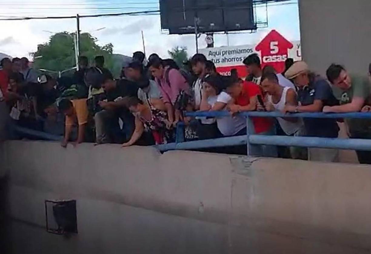 “Se le notó un aliento alcohólico y se le hizo la prueba de alcoholemia y salió positiva, lo que arrojó la prueba fueron 110 miligramos por 100 mililitros de alcohol en sangre”, según detalló.