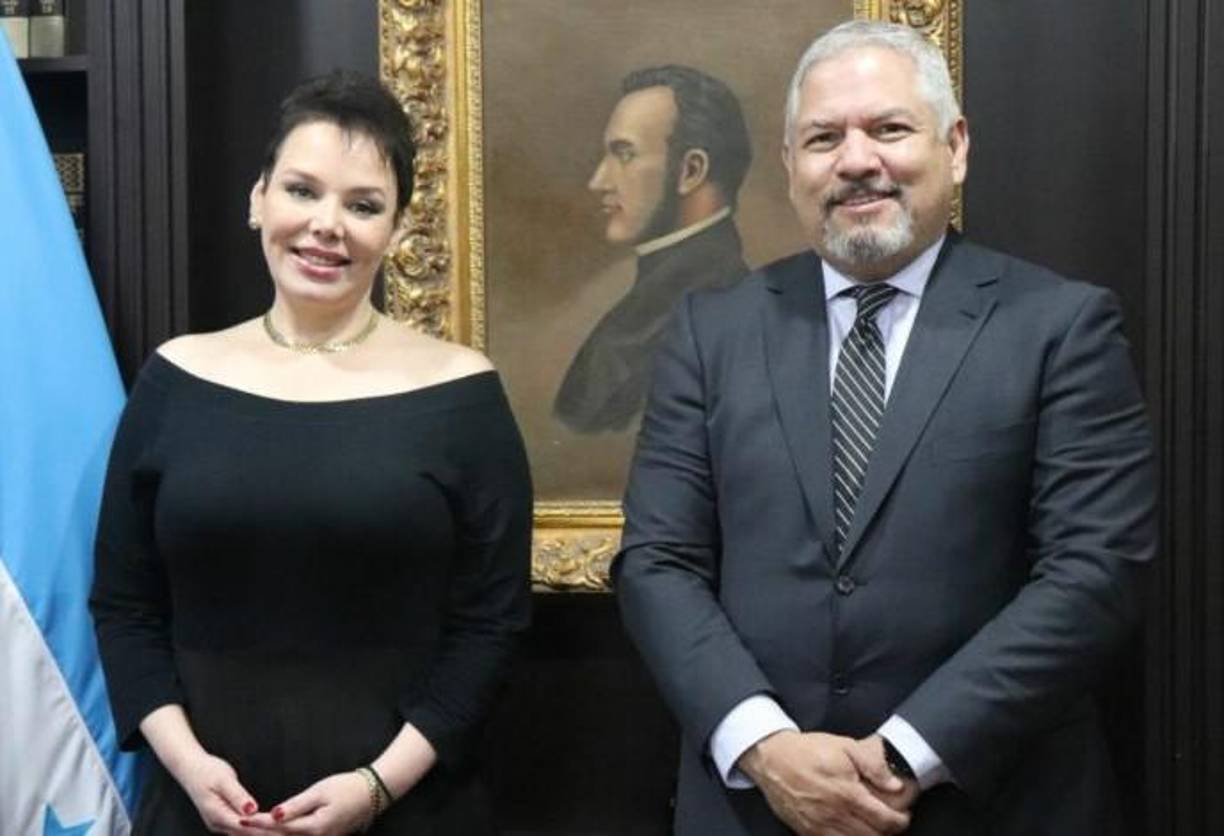 La diputada Beatriz Valle cuestionó fuertemente este viernes al canciller de la República, Eduardo Enrique Reina. 