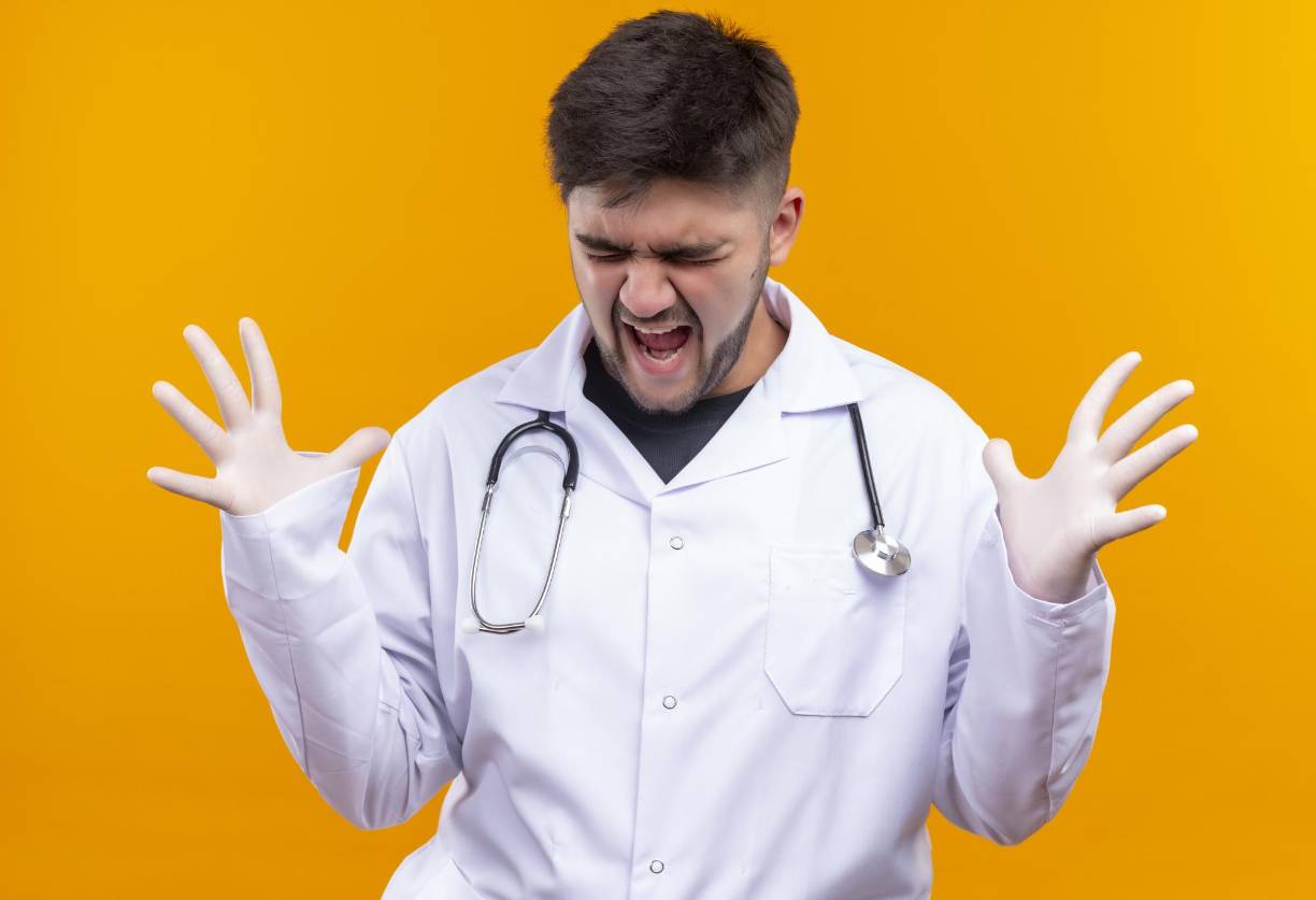 Luego, los investigadores pidieron a los participantes que indicaran cuánto estatus, poder, independencia y respeto merece el trabajador que expresó la emoción en su organización. También se pidió a los participantes que indicaran cuánto salario anual pagarían al trabajador.