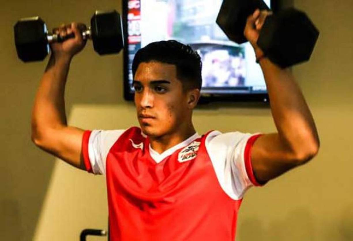 Michael Chirinos ya entrena como jugador de Lobos BUAP de la Liga MX.