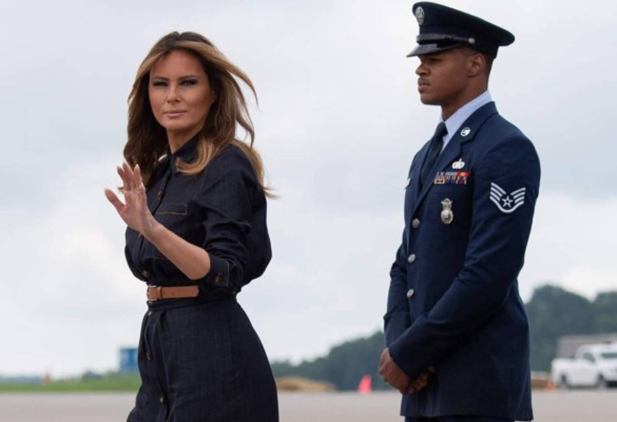 Melania viajó hoy a Virginia para continuar promoviendo su campaña Be Best (Sé Mejor) en las escuelas estadounidenses.