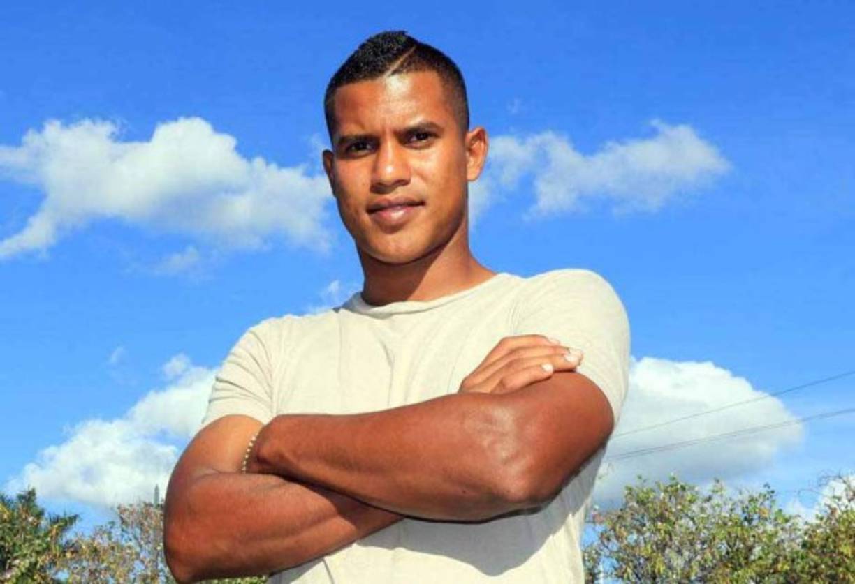 Óscar Salas: Uno de los mediocampistas que más destacó en la temporada pasada pese al descenso del Juticalpa. El volante está sin equipo y clubes como Real España y Marathón lo quieren.