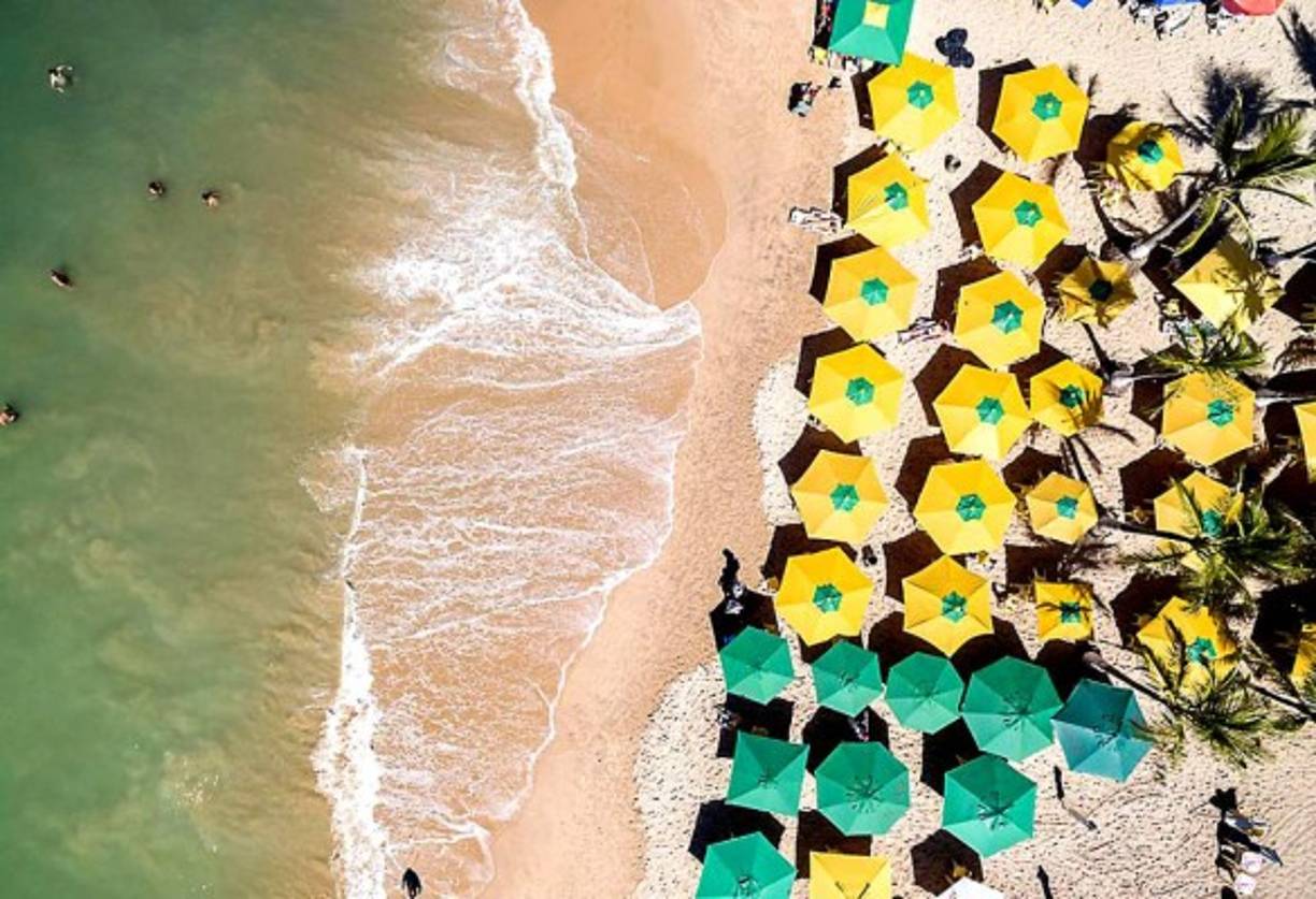 Este lugar fuera del camino sigue siendo uno de los secretos mejor guardados de Centroamérica. Se encuentra entre la bahía de Trujillo con forma de media luna y rodeada por la selva.