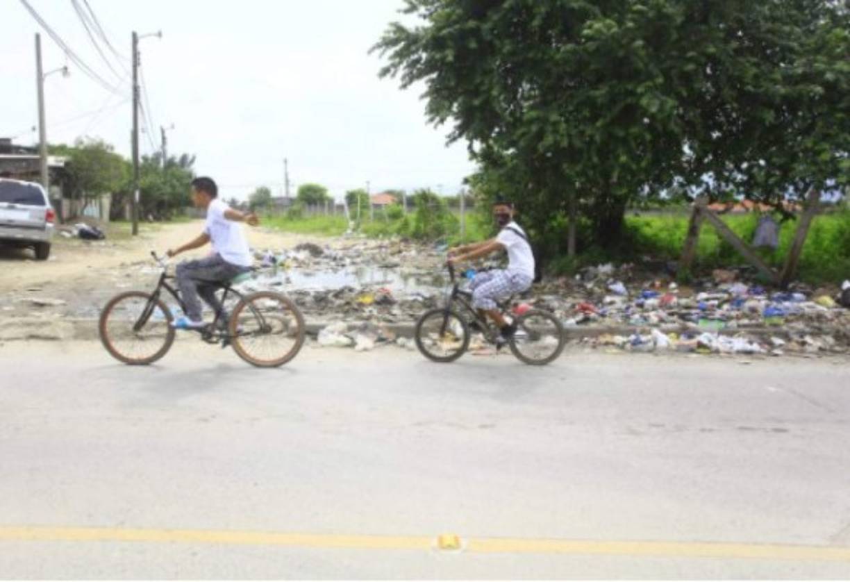 El tren de aseo ha dejado de cumplir con las frecuencias establecidas y al recorrer las calles de Barandillas, Smith, centro, Guamilito y Segundo Anillo.