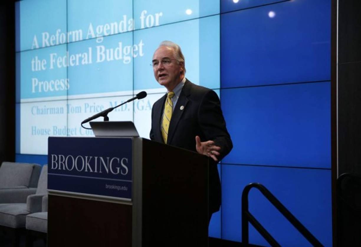 Salud: Tom Price, 62 años.<br/>El legislador de Georgia, cirujano ortopedista de formación, ha sido un fuerte crítico de la reforma de salud del presidente Barack Obama, apodada 'Obamacare', que permitió la cobertura de salud para 20 millones de estadounidenses.