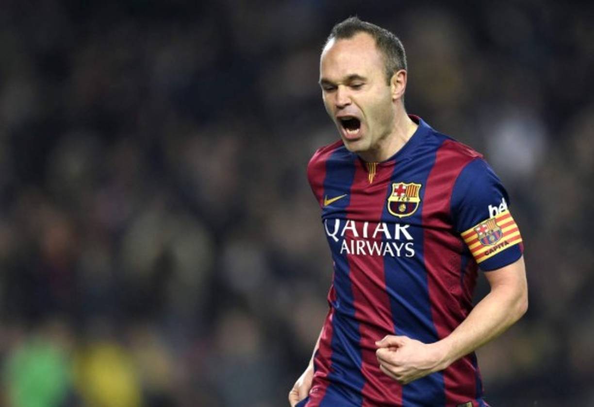 Andrés Iniesta, futbolista del FC Barcelona, está sacando poco a poco la titulación de Ciencias de la Actividad Física y el Deporte (INEF).