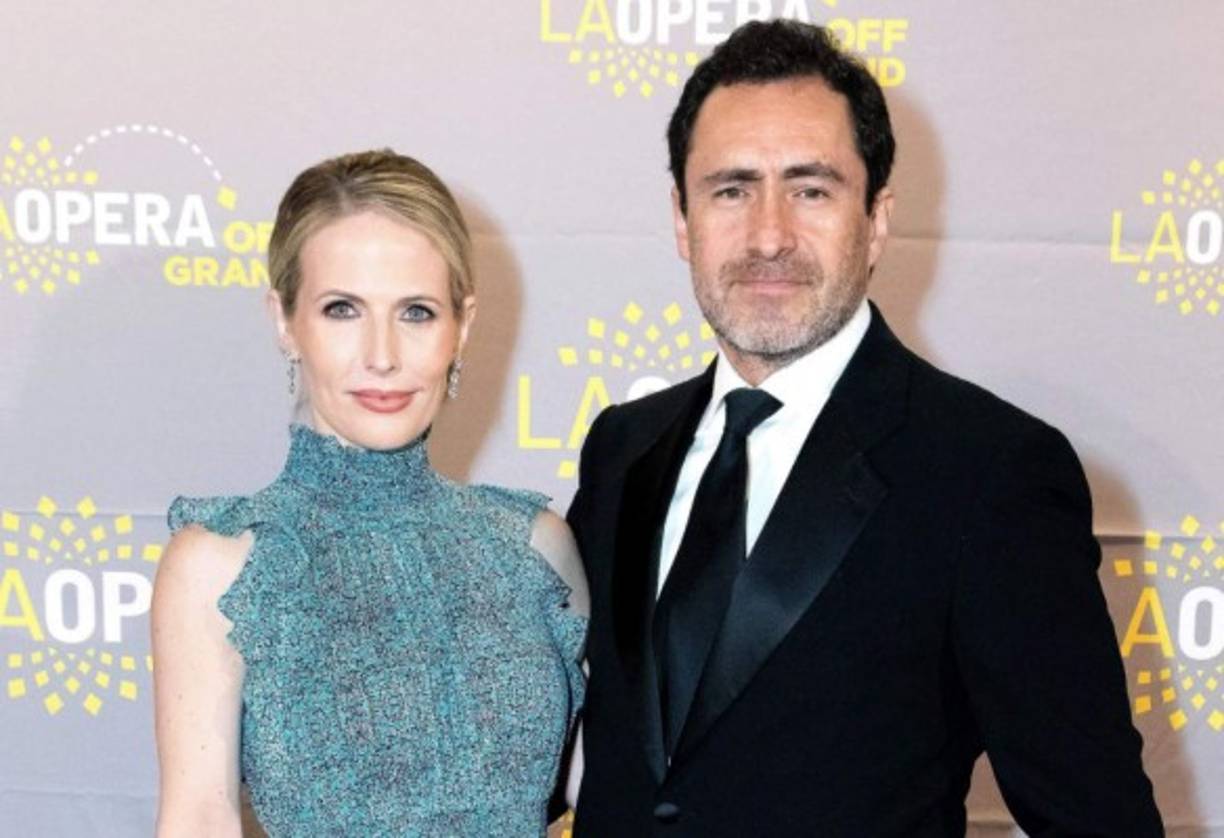 Stefanie Sherk - Abril 20 de 2019<br/>Edad: 43 años<br/>Causa de muerte: Suicidio<br/><br/><a href='https://www.laprensa.hn/espectaculos/1278407-411/demian-bichir-stefanie-sherk-esposa-muerta-actor-?page=1' style='color:red;text-decoration:underline' target='_blank'>La modelo y actriz canadiense </a> casada con el nominado al Oscar Demián Bichir fue declarada suicidio por ahogamiento, según confirmó el médico forense del condado de Los Ángeles (EEUU).<br/><br/>TMZ informó que la actriz estuvo varios días hospitalizada después que fuera ingresada de emergencia cuando Bichir la descubriera flotando en la piscina de su casa. Meses después las autoridades indicaron que los medicamentos antidepresivos que tomada Sherk la habrían llevado a tomar la fata decisión.<br/><br/>