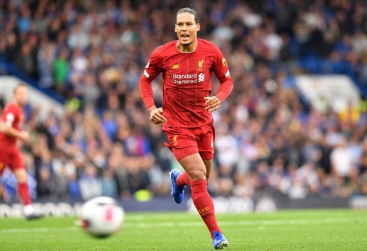 Virgil van Dijk sufrió en el 2012 una combinación de apendicitis, peritonitis y pielonefritis que lo dejó por muchos días en el hospital.
