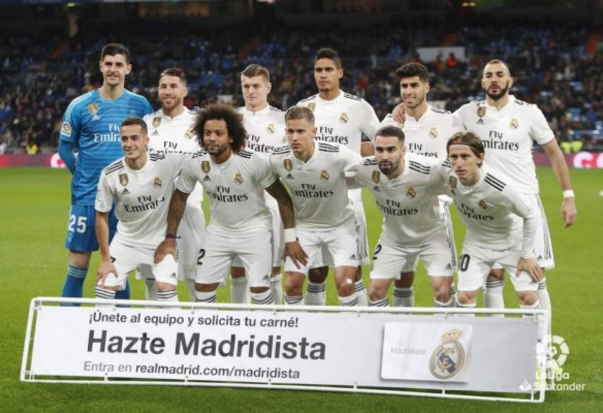 El once titular del Real Madrid contra el Rayo Vallecano en la jornada 16 de la Liga Española.