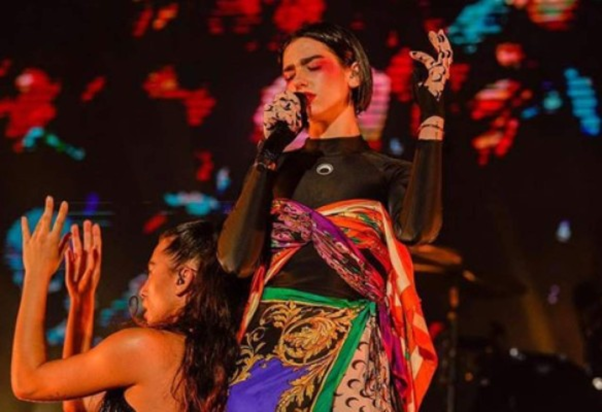 Dua Lipa<br/>La nominada a nuevo artista del año, Dua Lipa, tomará el escenario de los AMAs por primera vez cantar su mega hit Electricity y otros éxitos musicales <br/>