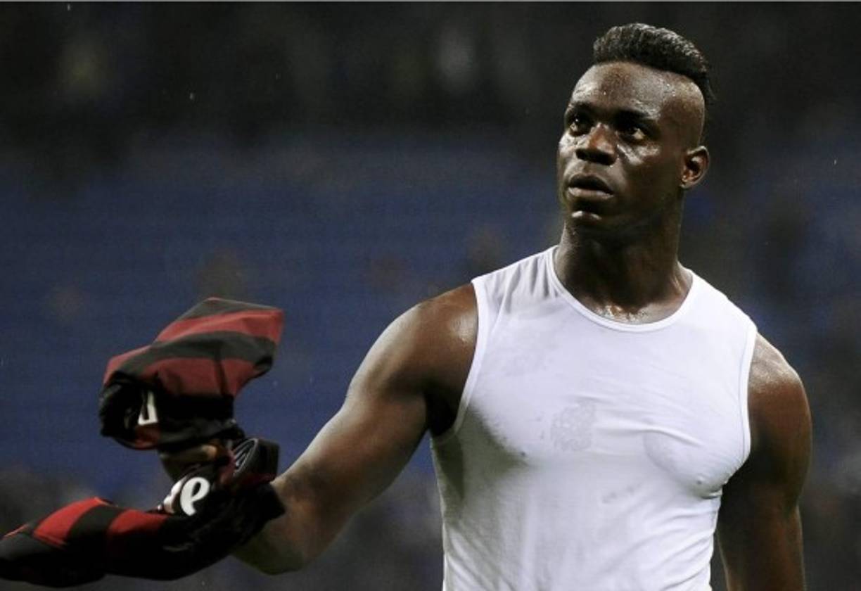 El italiano Mario Balotelli asegura que es un simple trabajo. “No celebro mis goles porque es mi trabajo. Cuando un cartero entrega una carta, ¿acaso lo celebra?”,asegura.