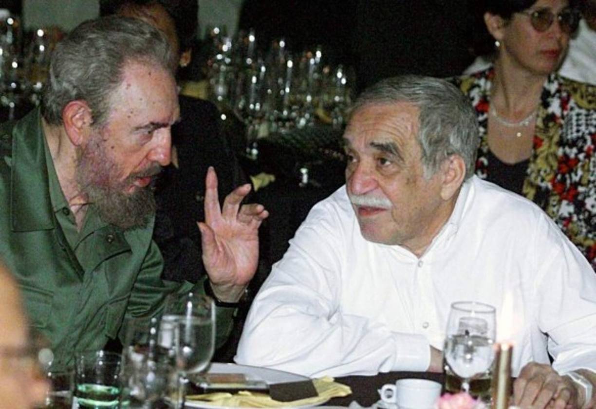 El expresidente de Cuba, Fidel Castro, cumple 90 años este 13 de agosto. En la foto, con uno de sus amigos íntimos, Gabriel García Márquez (Q.D.D.G).<br/>