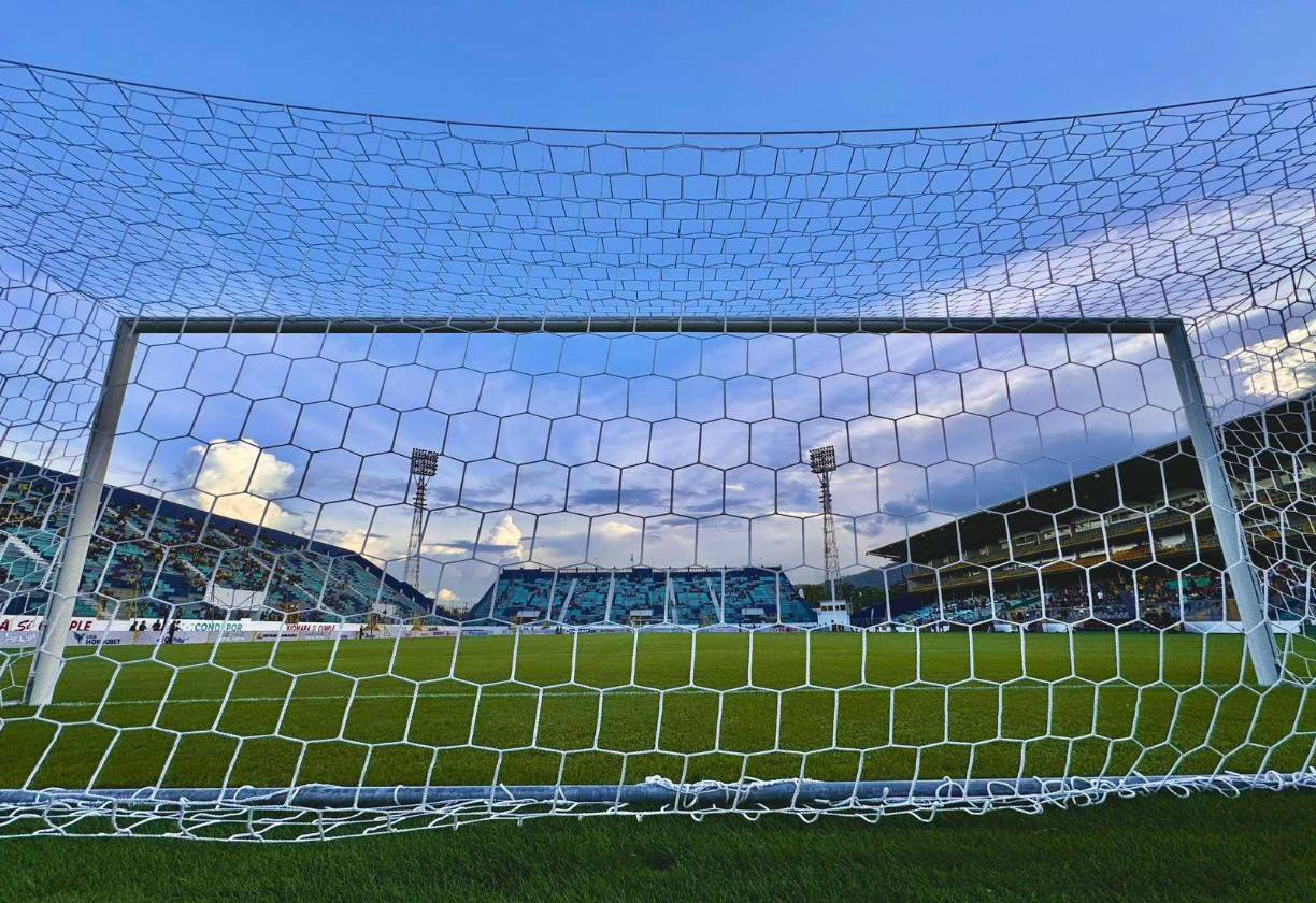 Así luce el Estadio Morazán en la previa del duelo entre Real España vs Olimpia.