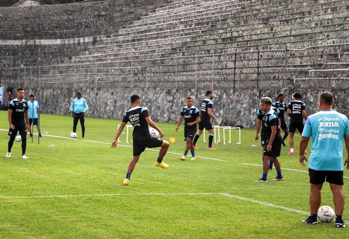 La Selección de Honduras ganó 2-0 a México en la ida de los cuartos de final de la Nations League de la Concacaf y el martes juega la vuelta en el Azteca.