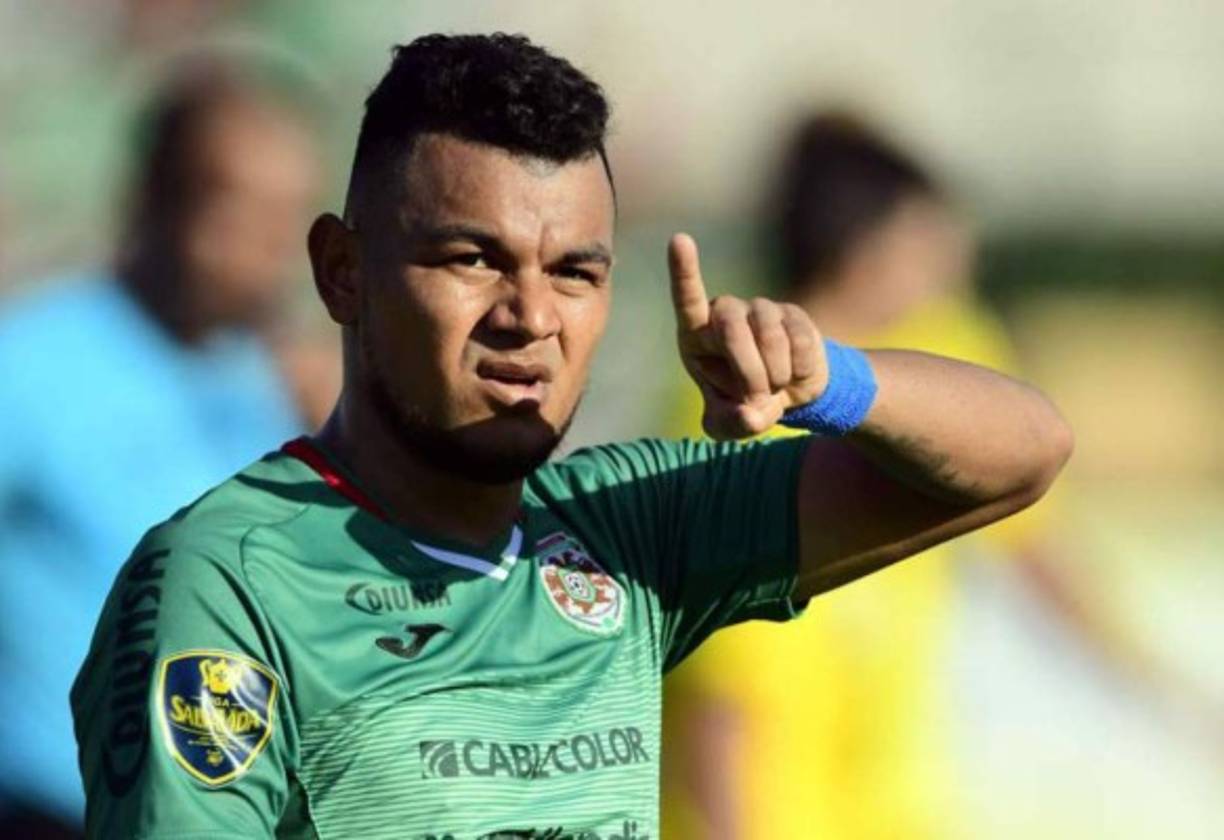 Mario Martínez: Tras su salida del Real España, ha crecido fuerte el rumor de que el volante podría volver a Marathón de cara a la próxima campaña.