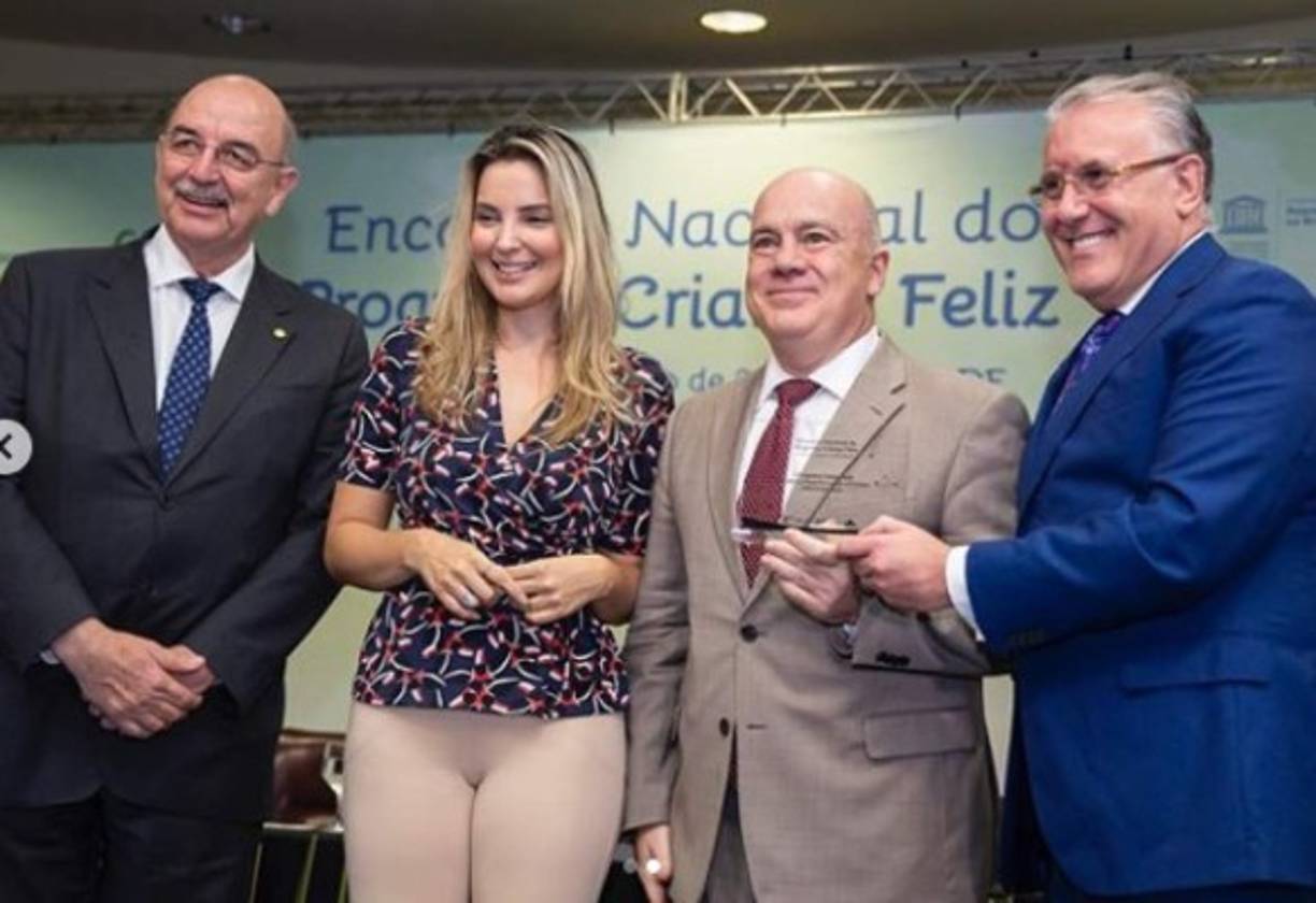 La experiencia de Marcela es muy distinta. Estudio en un colegio de Paulinía -a unos 500 kilómetros de Sao Paulo- y con 19 años, en 2002, consiguió el título de Miss de la ciudad y de 'vice-Miss Sao Paulo'.<br/>