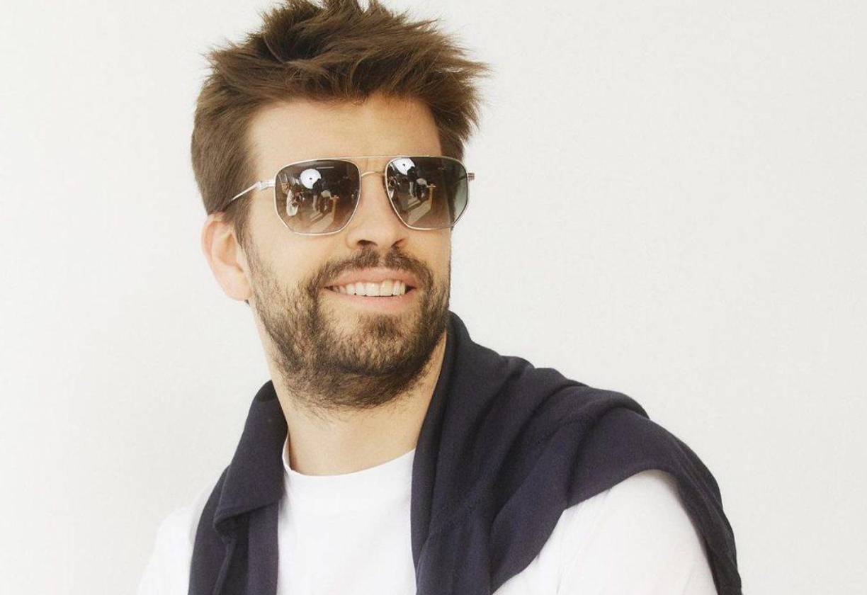 Piqué continúa trabajando al lado de Clara Chía en el Grupo Kosmos, donde ella no solo cuenta con el beneficio de tener un salario, sino también con una interesante inversión en su futuro.