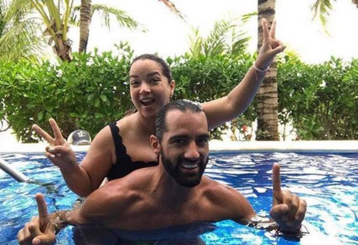 'El que critica para destruir, demuestra su inconformidad consigo mismo', fue el mensaje que envió Toni Acosta a través de Instagram a todos los que critican a su esposa.