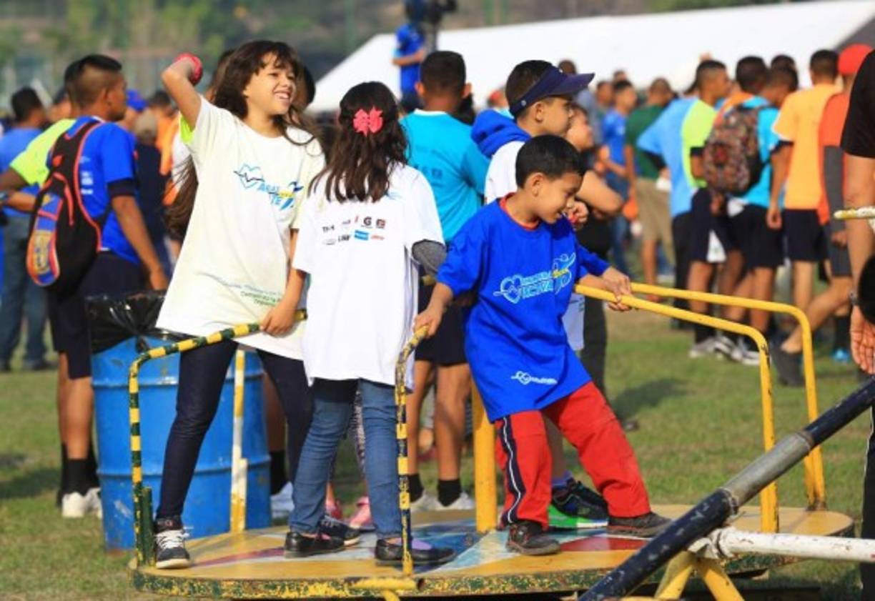 Personas de todas las edades disfrutaron de este evento.