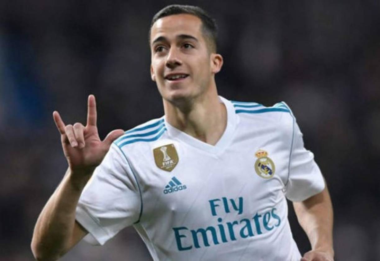 Lucas Vázquez está teniendo una buena temporada en Real Madrid y según información de Mirror puede seguir su carrera en Premier League ya que Arsenal y Liverpool están interesados en su fichaje.