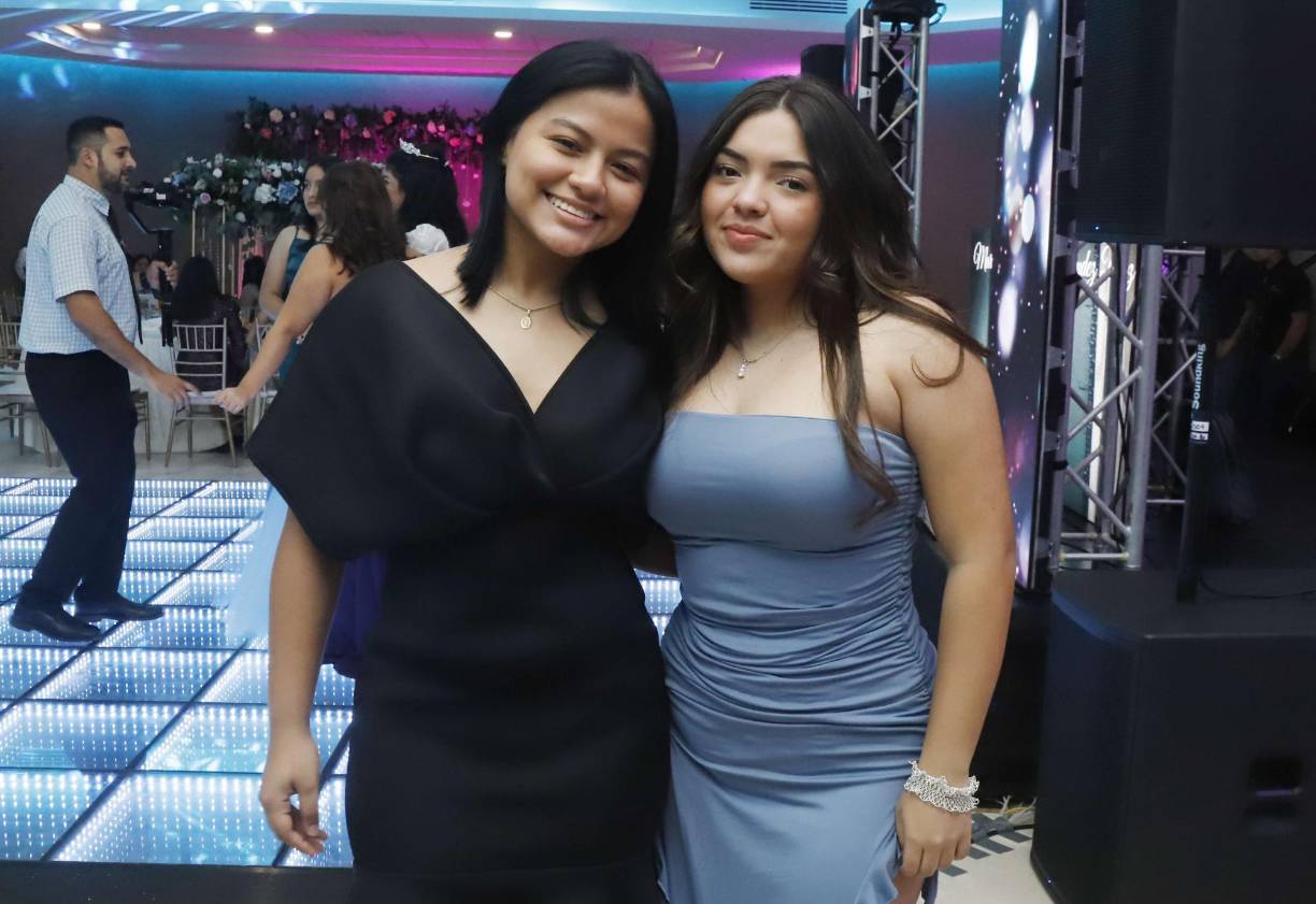 Mónica Chávez y Zoe Hernández