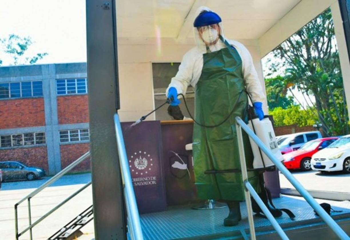 Los pacientes recuperados suman 46, mientras que 4.172 personas se mantienen en 'centros de contención' y 3,118 han salido de los mismos tras superar una cuarentena de 30 días.