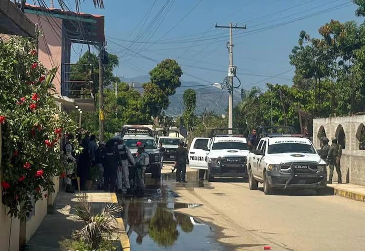 El macabro hallazgo se produce pocos días después de la desaparición de 17 personas, entre ellos cinco menores de edad y al menos dos mujeres, en el municipio de Chilapa, también en Guerrero. 