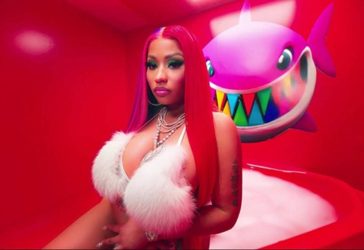 En junio Minaj ya había levantado sospechas de un embarazo. En su colaboración con Tekashi 6ix9ine en el video 'Trollz', la rapera aparecía mostrando todo, menos su vientre.