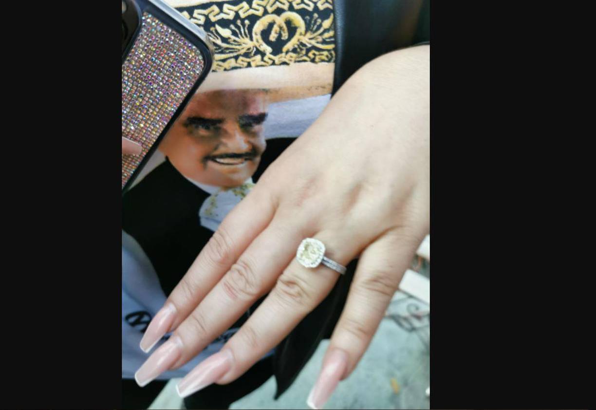 Vicente y Mariana han recbido varias críticas por su relación. 