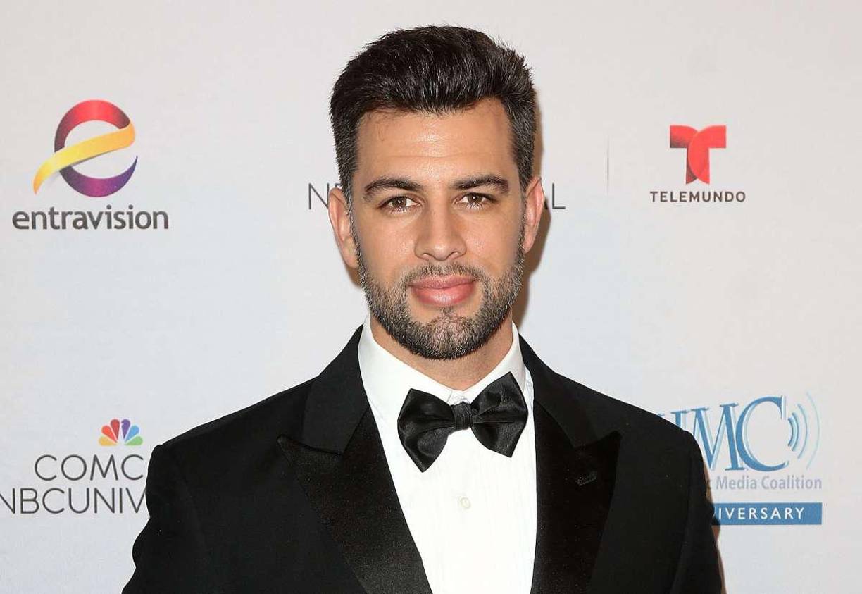 Tras unirse a TV Azteca y retirarse de las novelas, famoso galán regresa a Televisa