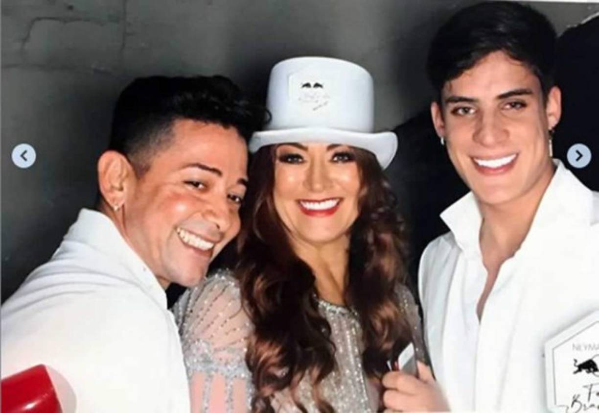 Según informaciones filtradas por la Policía, la pareja, que recientemente volvió a compartir el mismo techo tras algunas semanas de separación, explicó que se trató de un 'accidente doméstico', después de la discusión, cuando Tiago le dio puñetazos a una de las ventanas del apartamento.