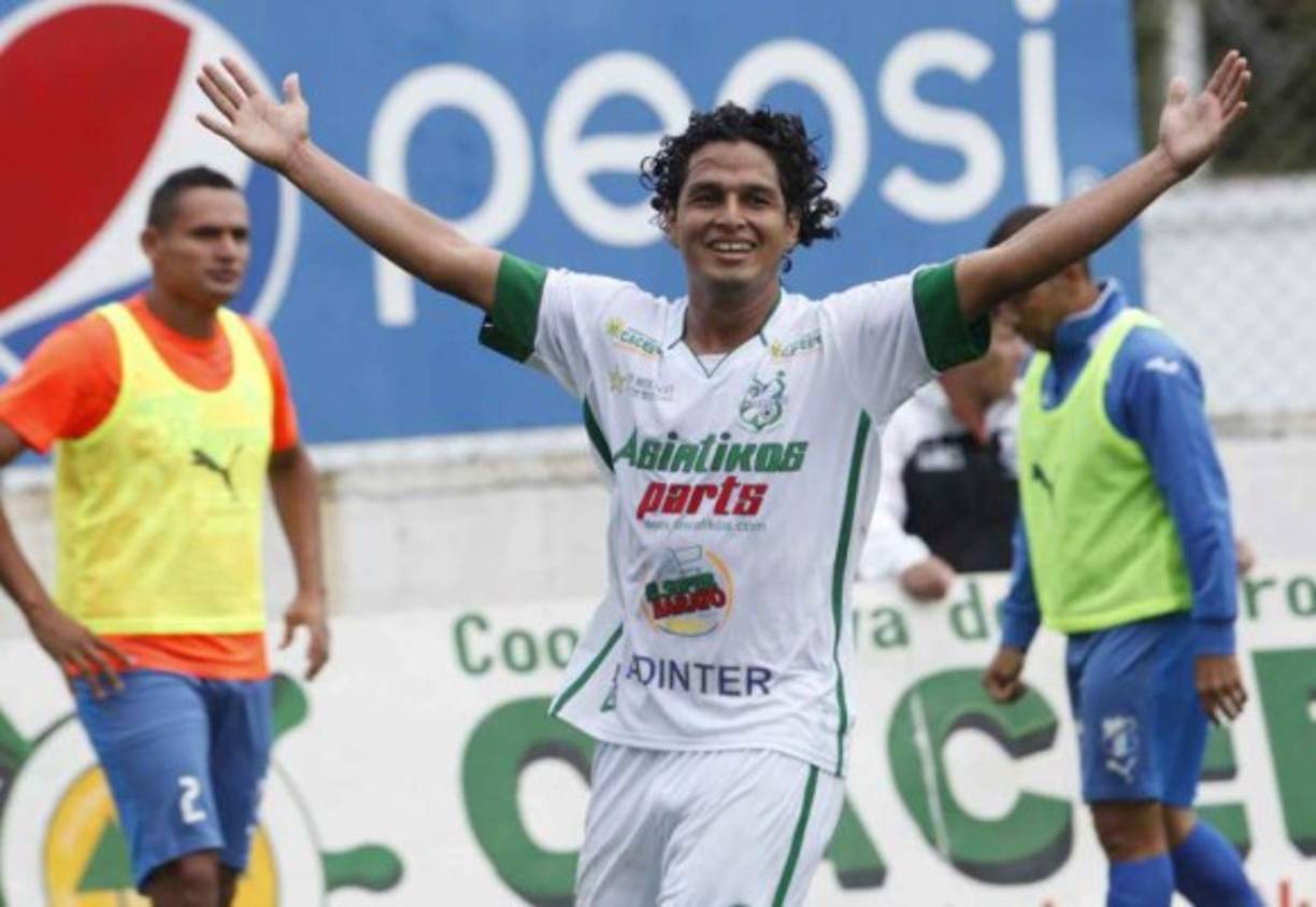 El directiva del Platense ha decidido renovarle el contrato al delantero Luis Lobo, quien se mencionaba que no seguiría en el club de Puerto Cortés.