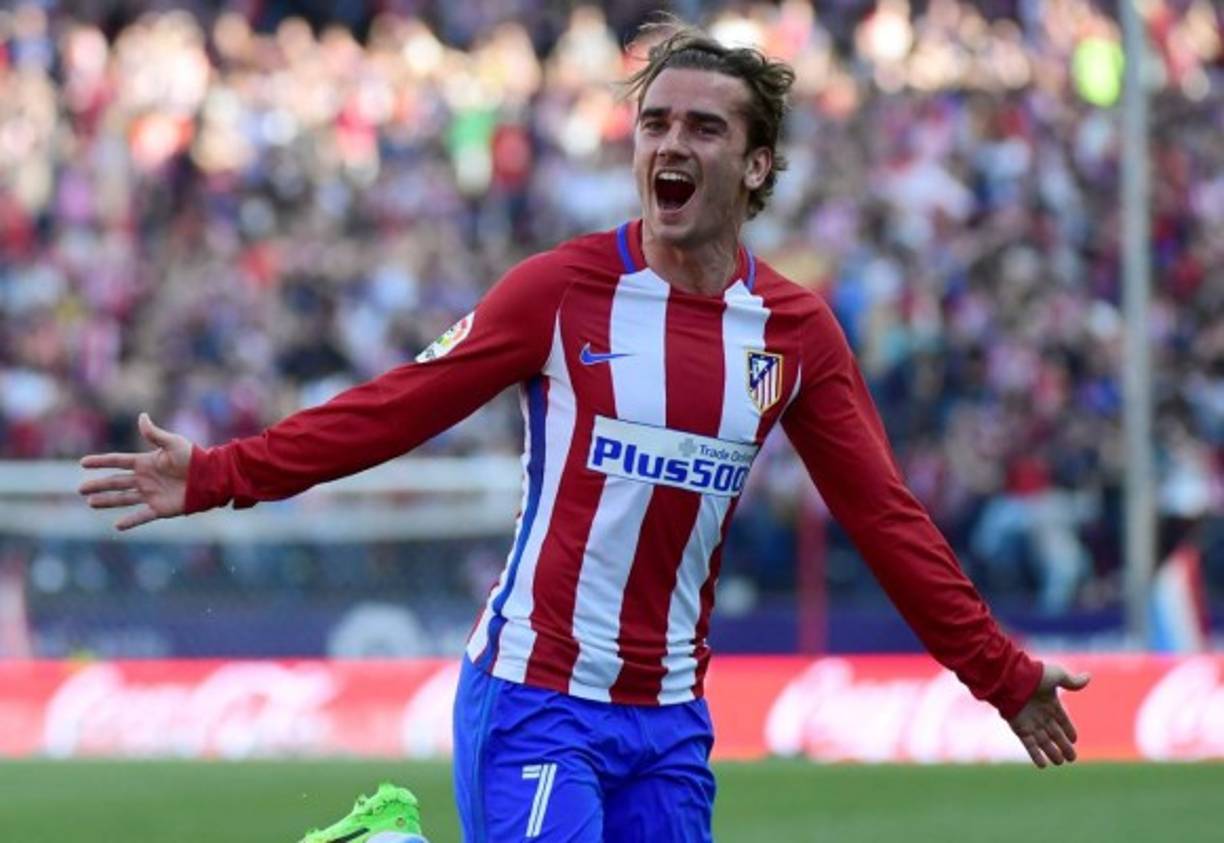 El Atlético de Madrid ya está preparando el nuevo contrato de Antoine Griezmann, que habría decidido rechazar la oferta del Barcelona para continuar en el club colchonero, según una información desvelada por la Cadena Cope. El francés pasaría a cobrar 23 millones de euros netos al año.