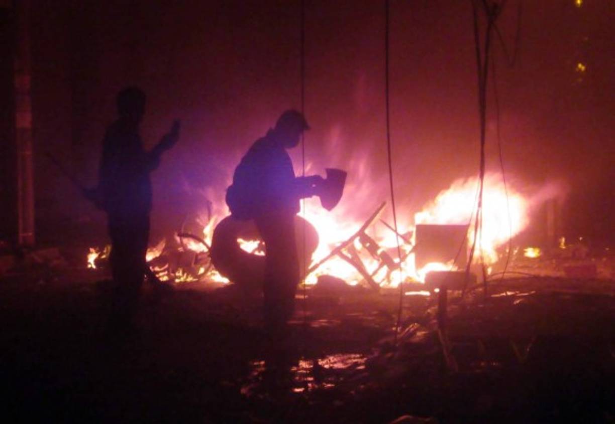 Los incidentes se produjeron en La Paz, frente al hotel donde se realiza el recuento aún al 63 por ciento, en Sucre, capital del país, Cochabamba, Tarija, Ouro y otras ciudades de Bolivia.