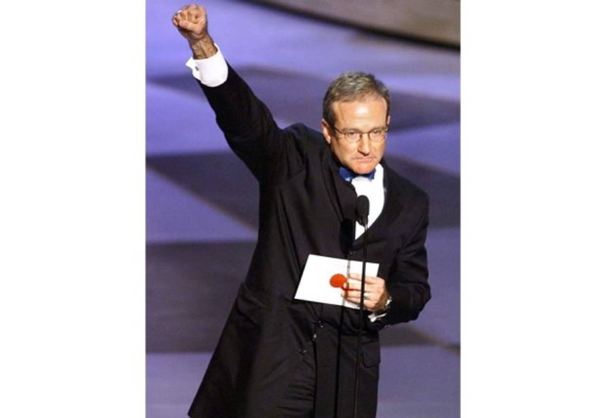 Sus apariciones en eventos siempre eran un espectáculo, como en la entrega de los Oscar de 1999.