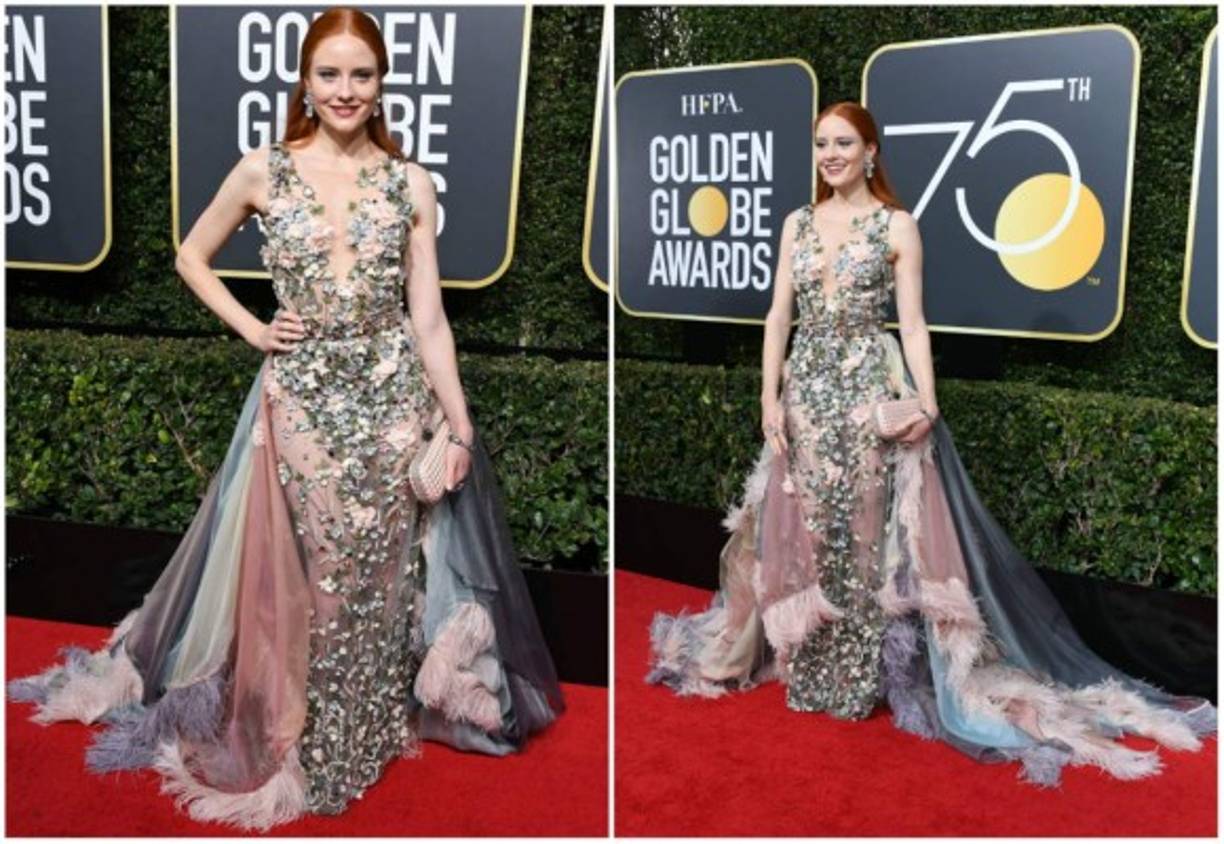 Barbara Meier también se opuso al código de vestimenta. El vestido de la modelo alemana era un dramático diseño floral con un escote pronunciado.<br/>