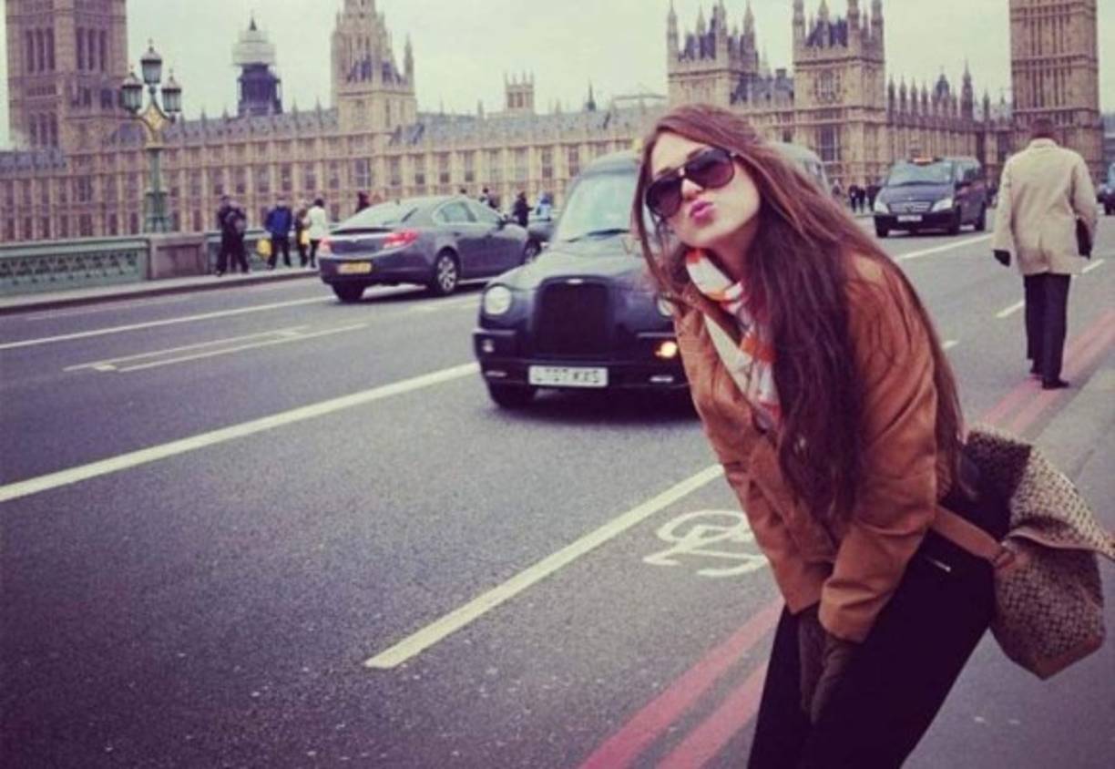 La joven también suele compartir su vida fitness, así como su estilo de vida y su gusto por la moda y los viajes; la famosa participó en el último sencillo de Residente Antes que el mundo se acabe. Foto Instagram fernandagmtz.