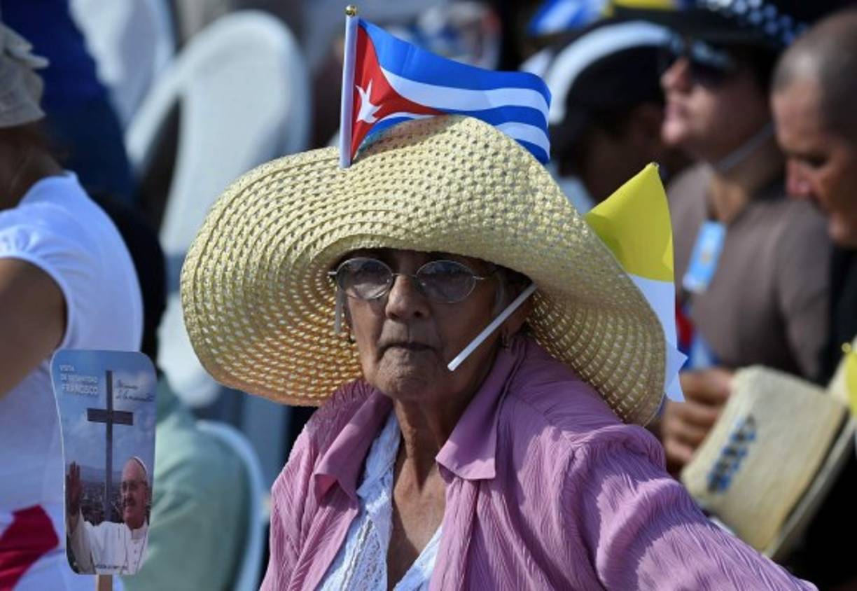 Miles de personas asistieron a la homilía oficiada por Francisco.