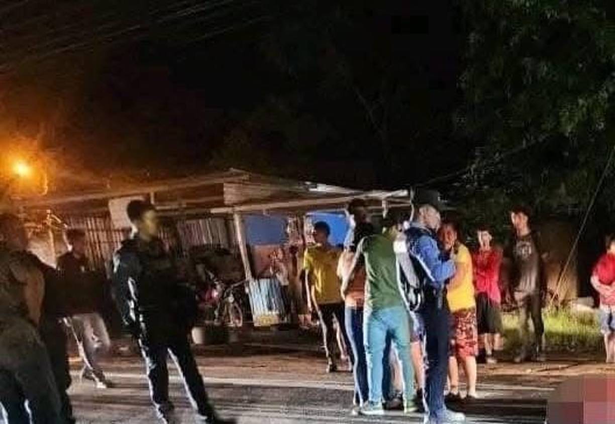 Los pobladores del sector se mostraron consternados por el trágico suceso y exigieron que se aplique justicia por la muerte del pequeño. 