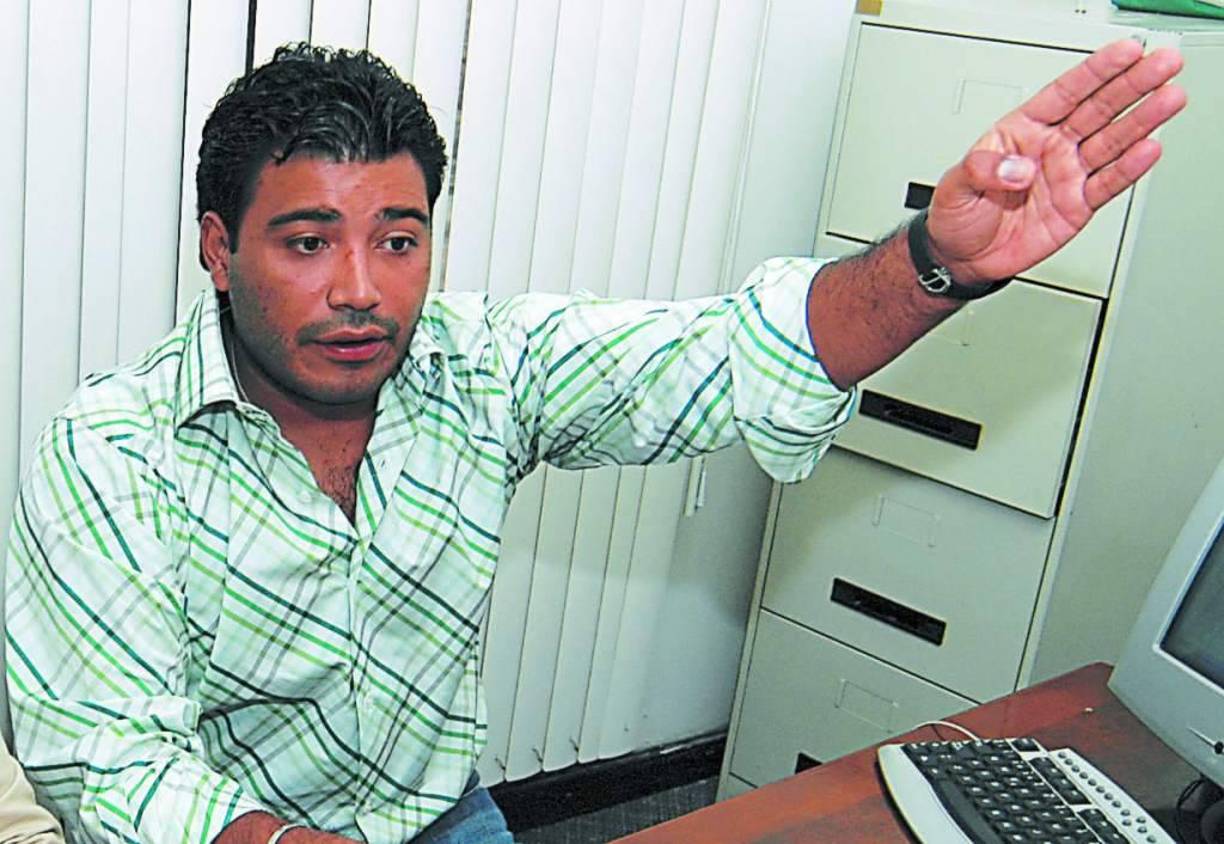 También fue arrestado y condenado por tráfico de drogas y asesinato.