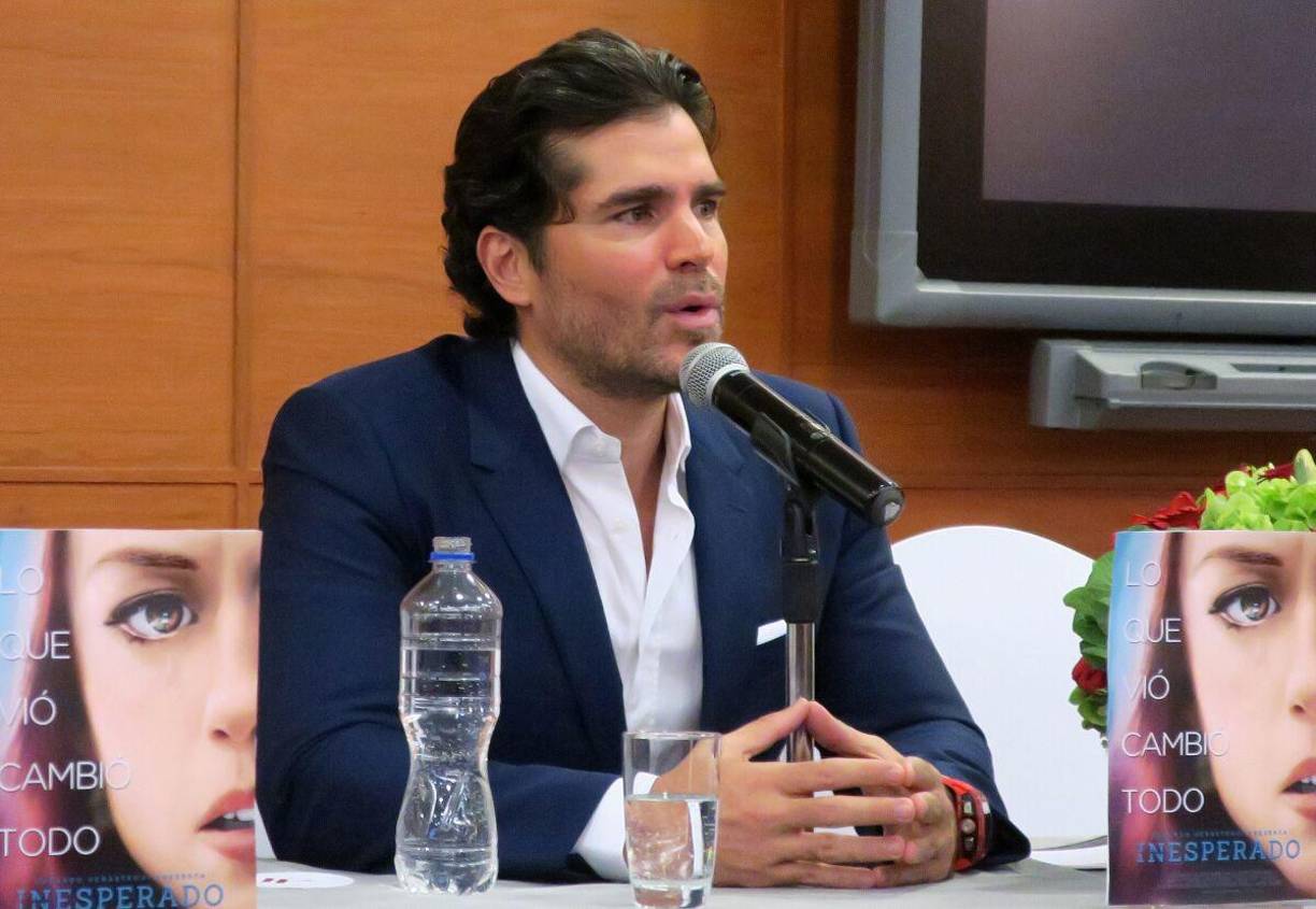 “Sin duda alguna, dices ignorante y soberbio”, comentó también la actriz Gloria Aura.