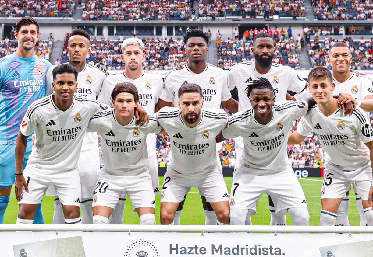 El 11 titular del Real Madrid que venció 3-0 al Valladolid en duelo correspondiente a la jornada 2 de la Liga de España.